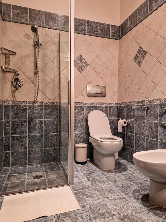 Апартаменти Casa Armanni - La Tua Casa Di Pietra Губбіо Екстер'єр фото